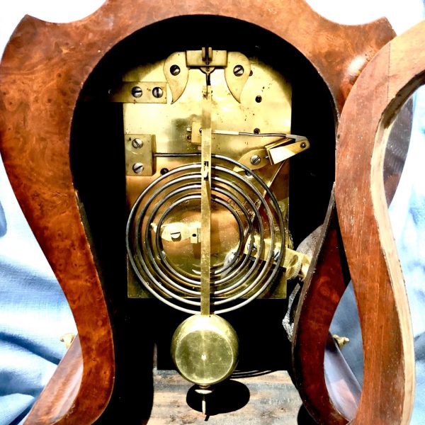 A Fine William IV Walnut Bracket Clock By Payne & Co